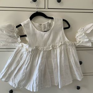 Adorable babydoll off shoulder J.O.A Los Angeles top. Size Small